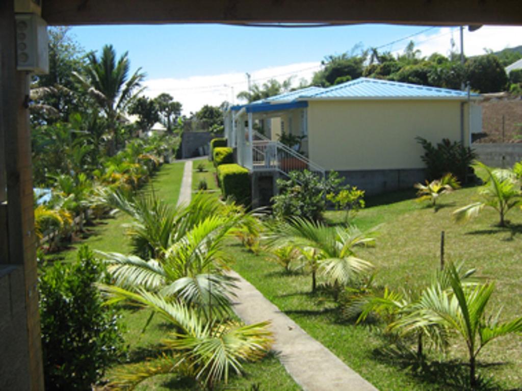 Les Bungalows Du Mont-Auban Sainte-Clotilde Exterior foto