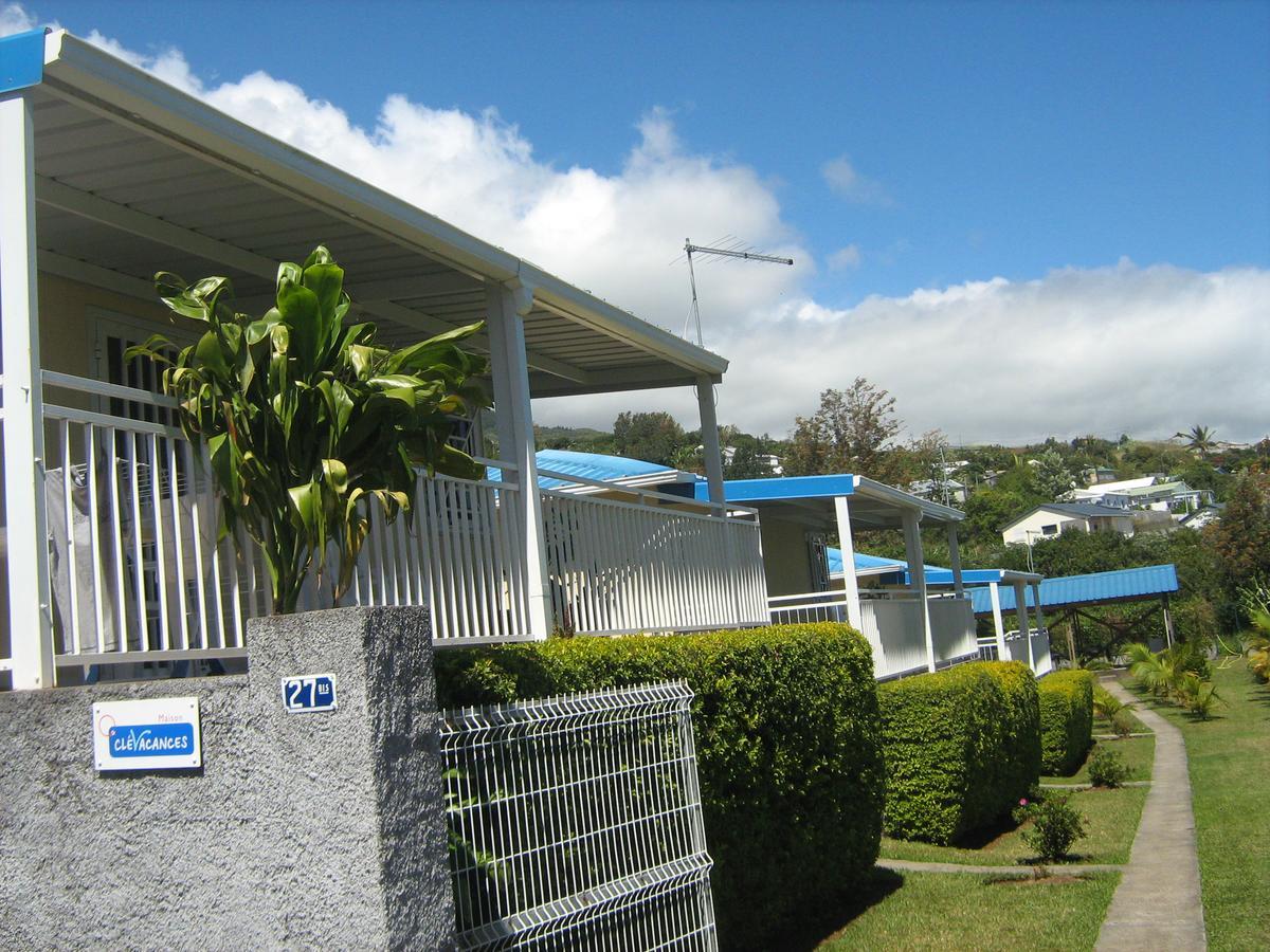 Les Bungalows Du Mont-Auban Sainte-Clotilde Exterior foto